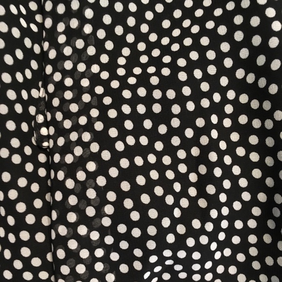 *Clearance* New w/tags Max Studio sleeveless blouse - Picture 7 of 8